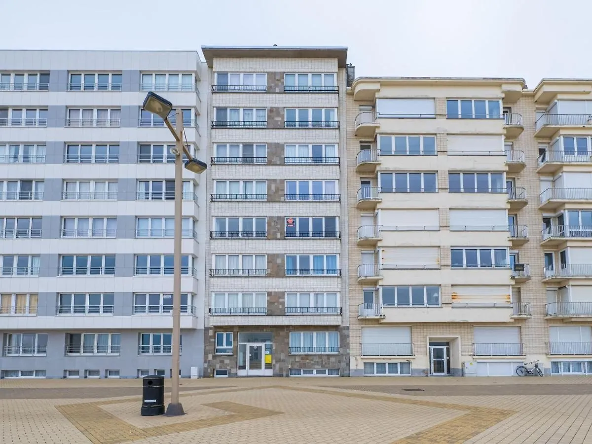 Apartment On The Third Floor For Family Middelkerke