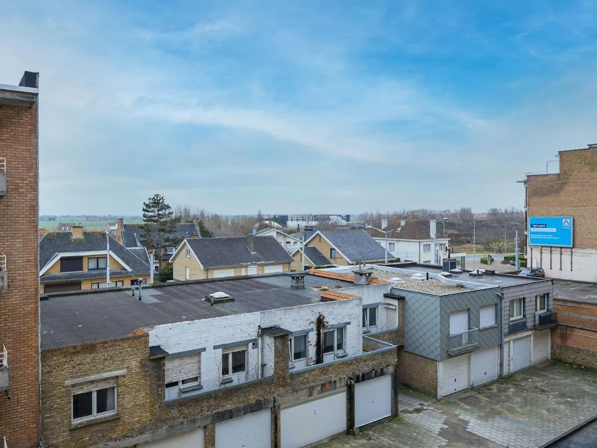 Apartment On The Third Floor For Family Middelkerke