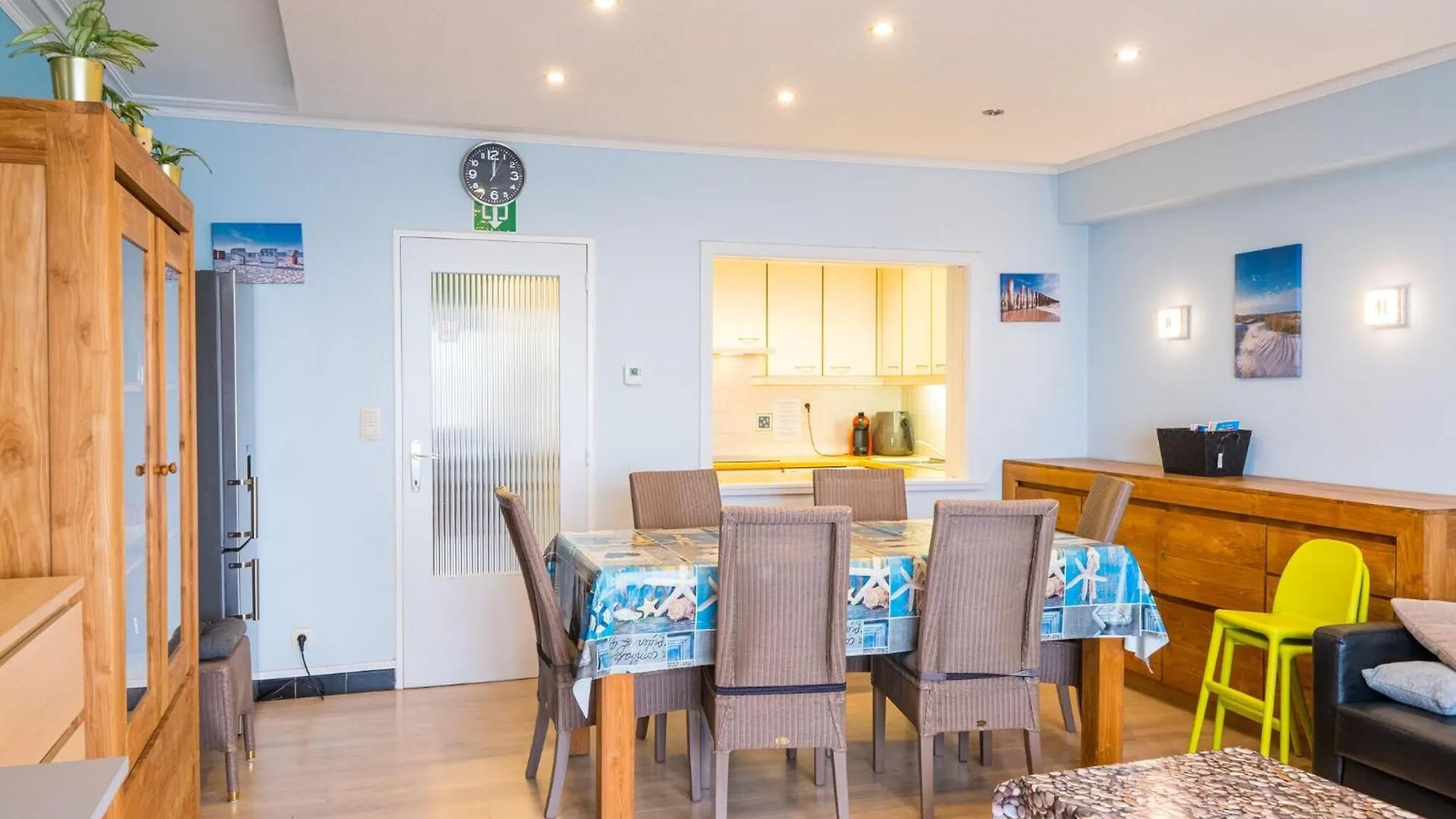 Apartment On The Third Floor For Family Middelkerke